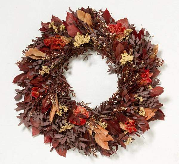 30 идей как сделать осенний венок своими руками — из листьев, шишек и других материалов