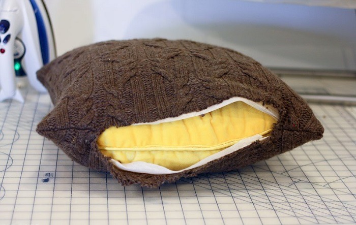 9 нужных вещей, которые можно сделать из старой, негодной одежды