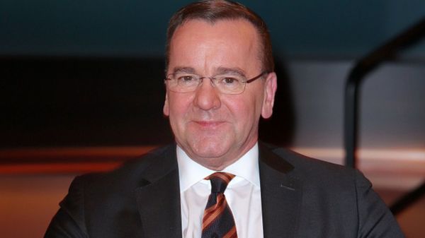 США и Европа объявили о новых поставках вооружений Украине накануне встречи "клуба "Рамштайн"