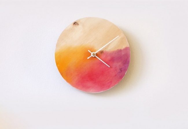 Идеи для настенных часов, которые можно сделать своими руками