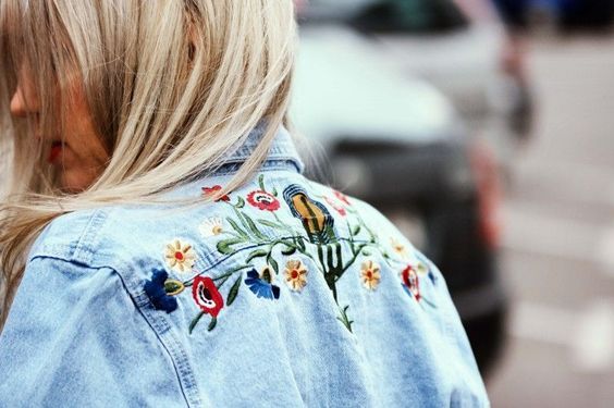 Как преобразить джинсовую куртку: 20 ультрамодных идей