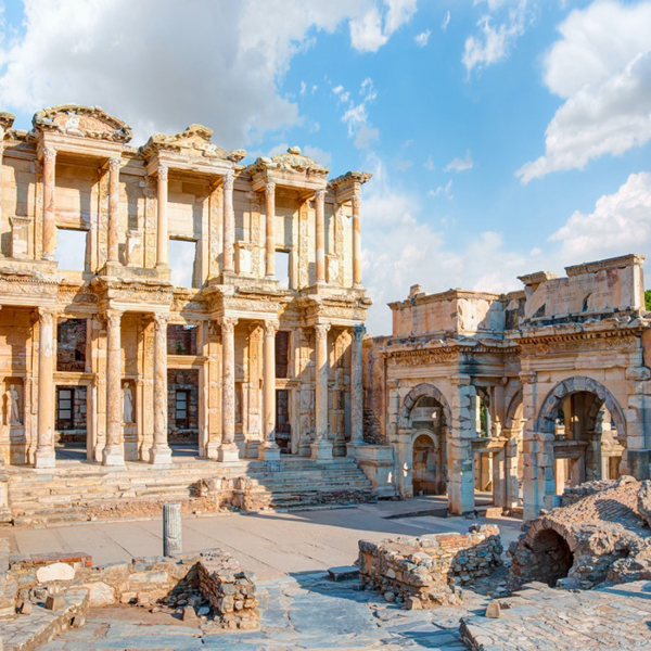 Какие тайны хранят 8 легендарных древних библиотек