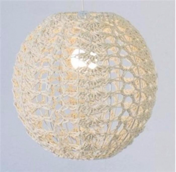 Красивая настольная лампа своими руками из подручных материалов