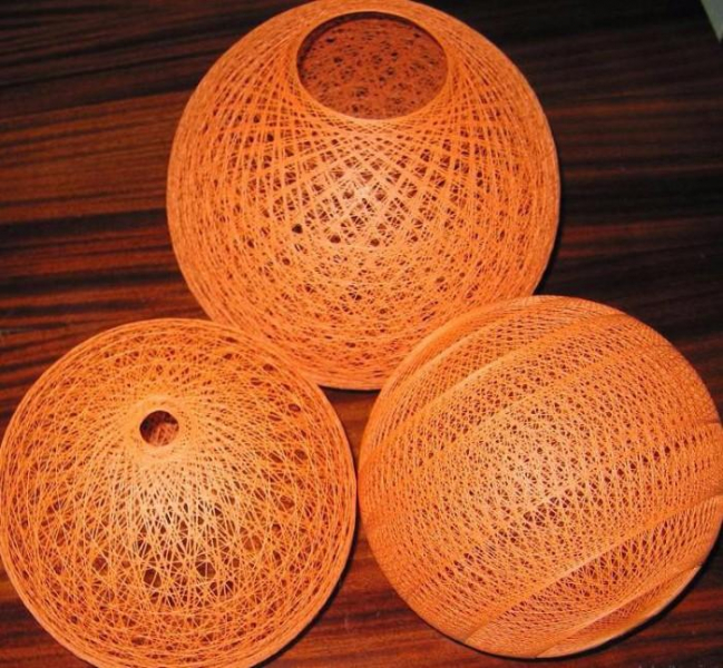 Красивая настольная лампа своими руками из подручных материалов