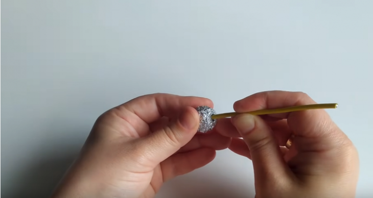 Невероятная красота из фольги и бисера