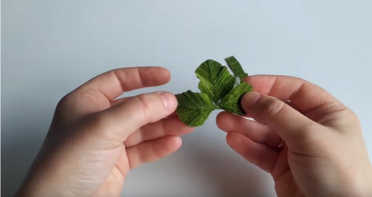 Невероятная красота из фольги и бисера