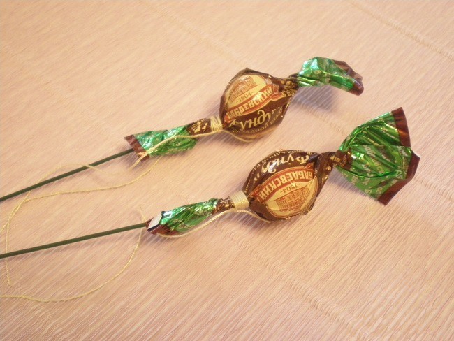 Орхидеи из конфет