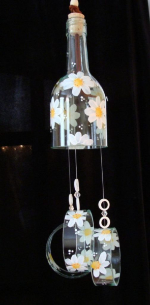 Почему нужно собирать, а не выбрасывать винные бутылки