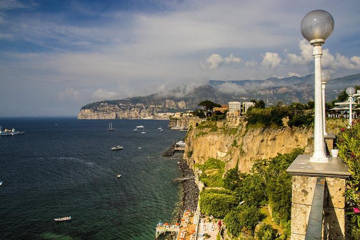 Сорренто: один из самых известных морских курортов Италии