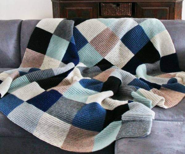 Тёплые пледы и покрывала своими руками — 33 идеи