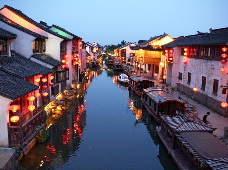 ТОП-7 самых красивых городов на каналах