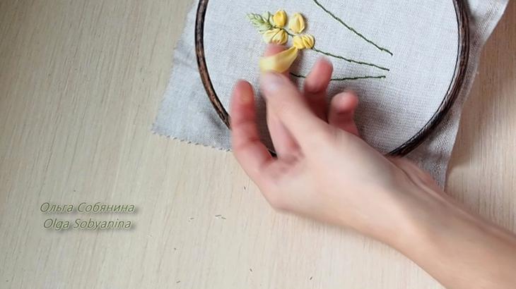 Вышиваем лентами букет люпинов ко дню всех влюбленных