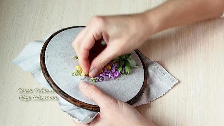 Вышиваем лентами букет люпинов ко дню всех влюбленных