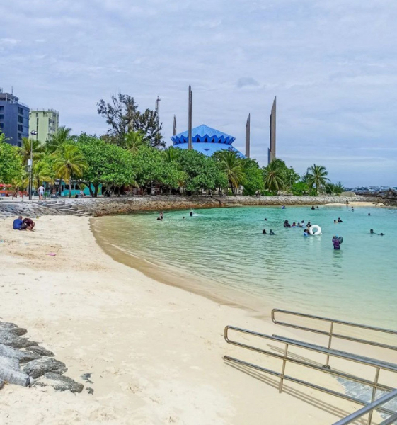 «Зачем мне на Мальдивах много одежды?»: отзыв отчаянной туристки с рюкзаком