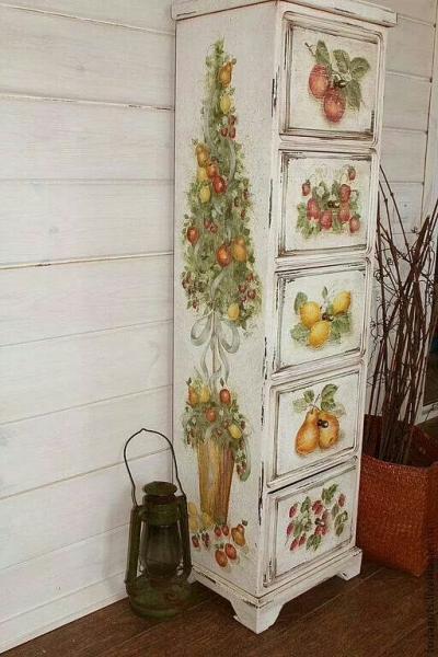 25 блестящих идей обновления мебели в технике декупаж