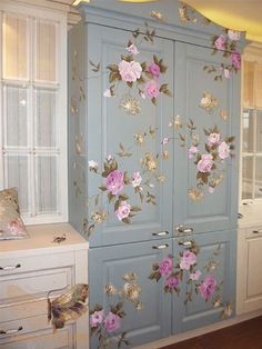 25 блестящих идей обновления мебели в технике декупаж