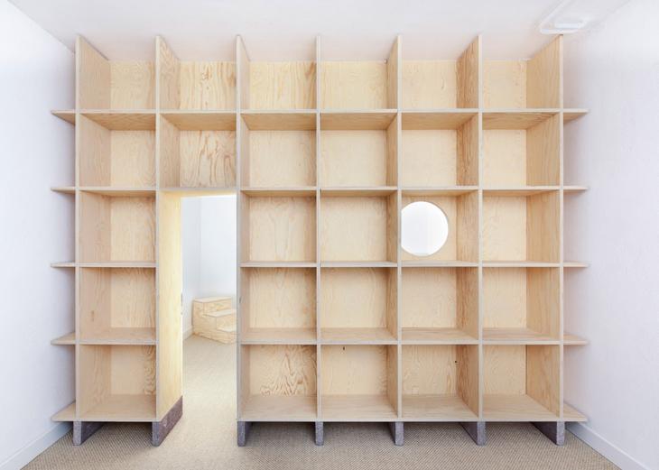 50 потрясающих примеров мебели из фанеры