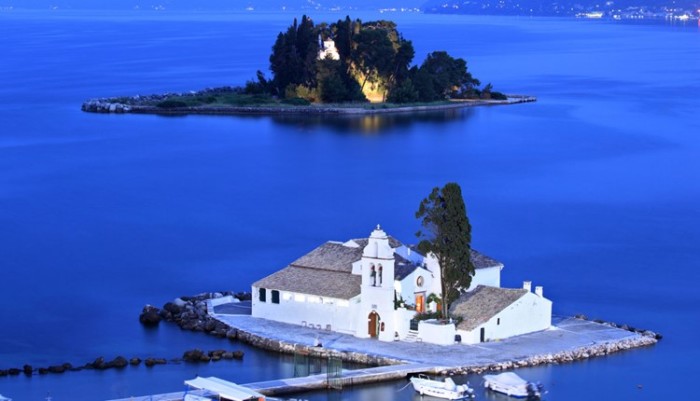 8 крошечных островов, которые обрели огромную значимость из-за туристических набегов