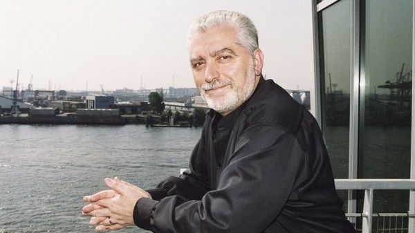 "Модельер, футурист, парфюмер и мистик". Умер модельер Пако Рабан