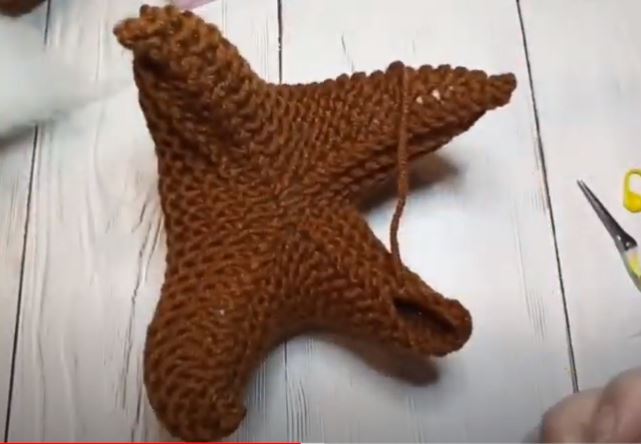 Как легко и быстро связать котика спицами для начинающих