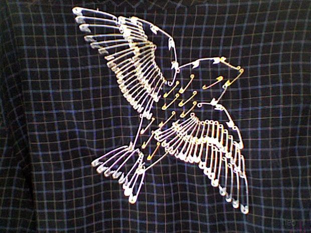 Как украсить одежду? Украшения одежды цветами, вышивкой, бисером, стразами