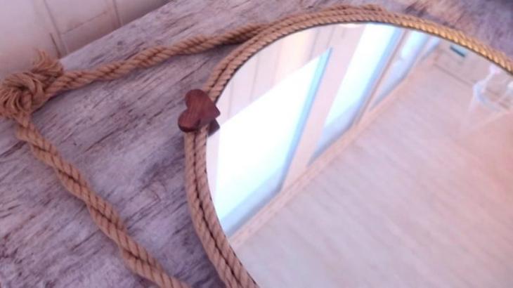 Оригинальный декор круглого зеркала