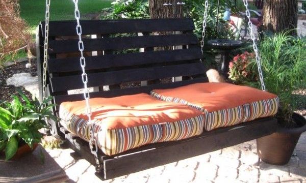 Поделки из паллетов для дачи своими руками