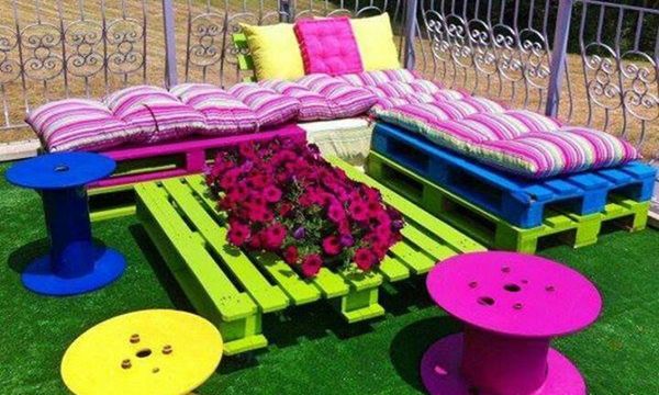 Поделки из паллетов для дачи своими руками