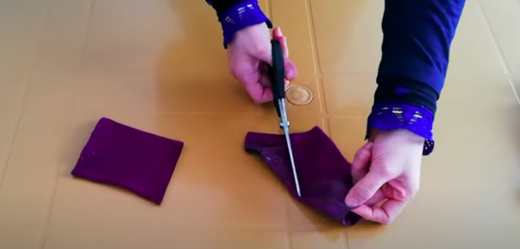 Практичная вещица из дырявых носков