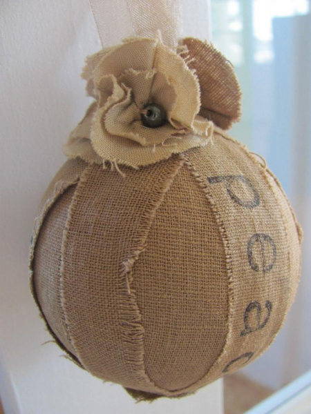 Практичные и необычные идеи использования мешковины