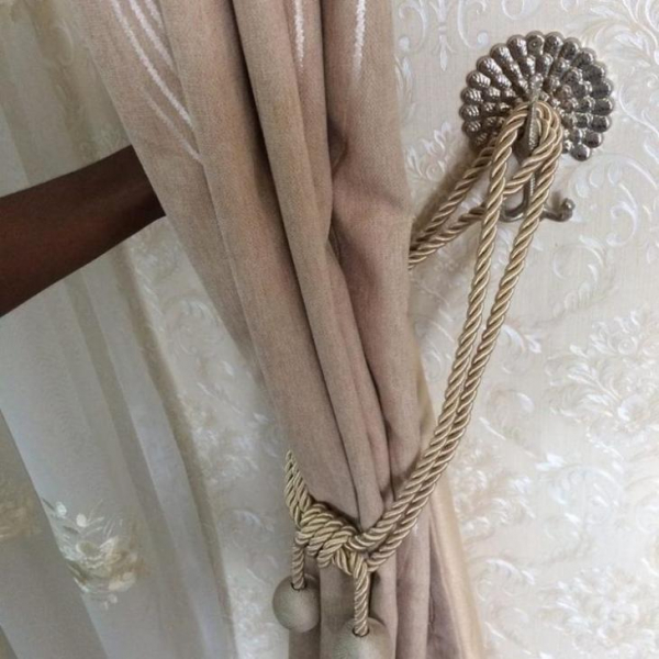 Практичные идеи подхватов для штор