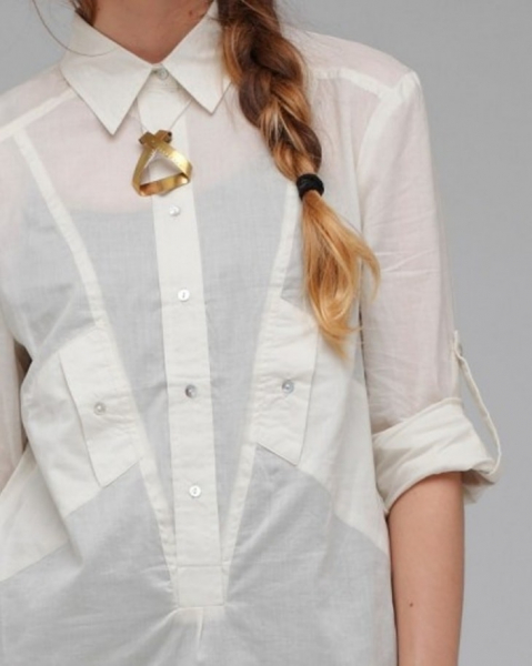 Рубашечные фантазии: акцент на деталях в удачных идеях