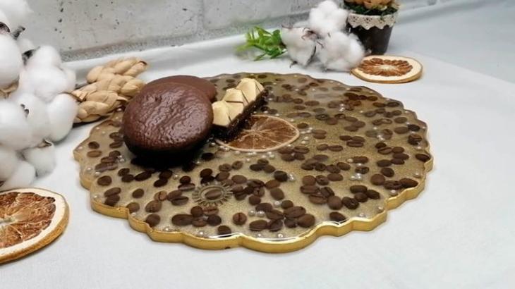 Стильная вещь из кофейных зёрен