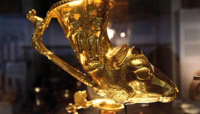 10 самых ценных кладов, которые были найдены совершенно случайно