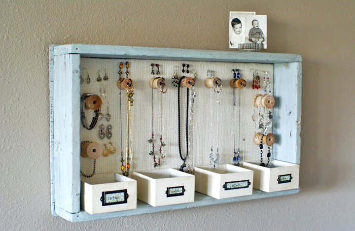 15 стильных идей по хранению бижутерии и украшений