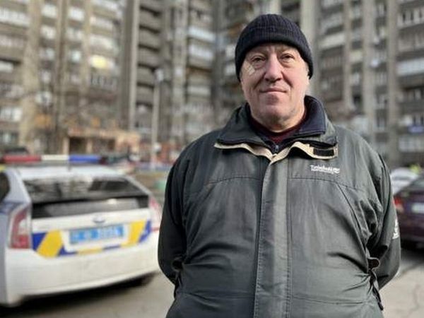 "Я видел взрыв из окна". Киевляне рассказывают о российском ракетном ударе