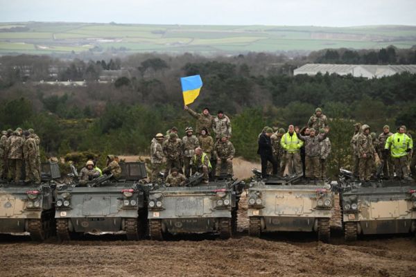 Британия потратит почти 2 млрд фунтов на восполнение запасов оружия, переданного Украине