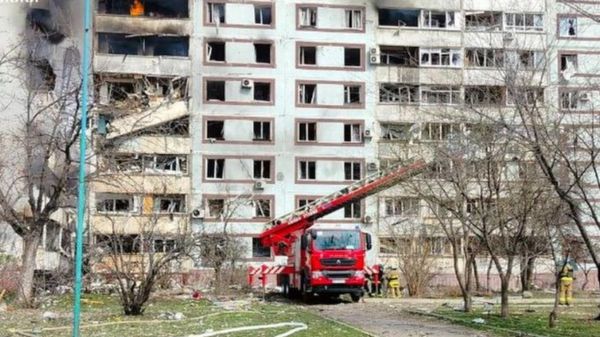 В Запорожье под ракетный удар попали многоэтажные дома