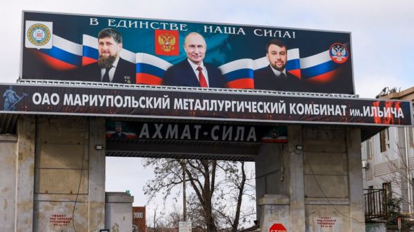 После ордера МУС и перед визитом Си. Владимир Путин посетил Мариуполь, утверждают в Кремле