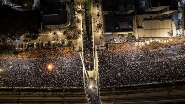 Нетаньяху отложил судебную реформу из-за протестов и всеобщей забастовки