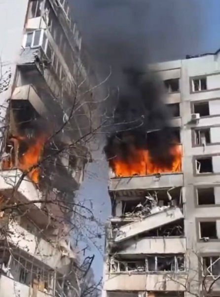 В Запорожье под ракетный удар попали многоэтажные дома