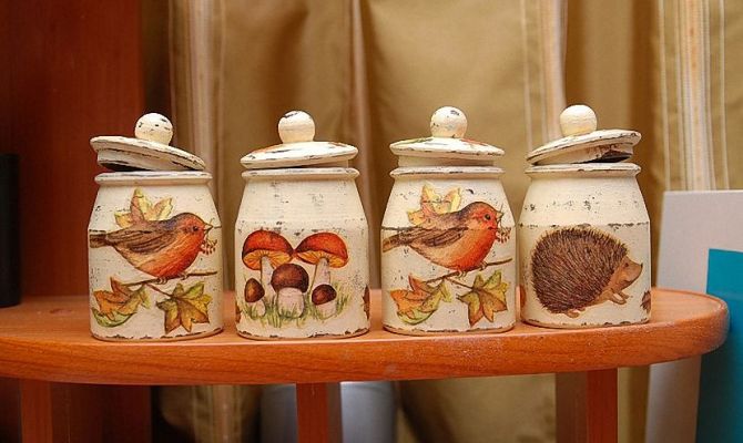 Декупаж банок своими руками