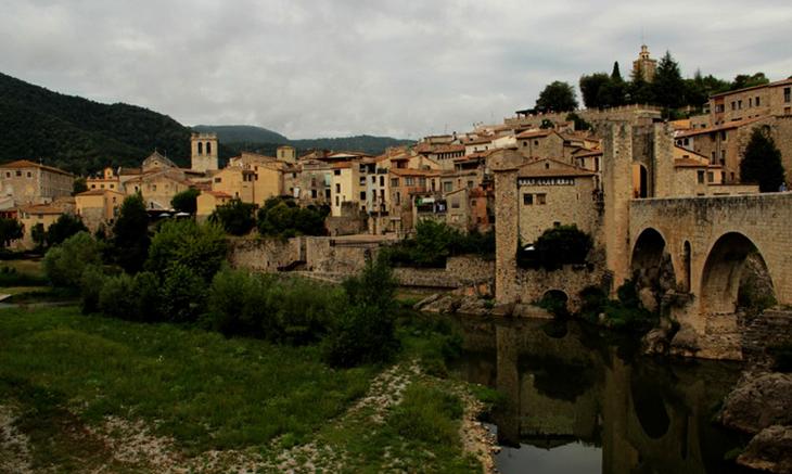 Достопримечательности Бесалу: список, фото и описание