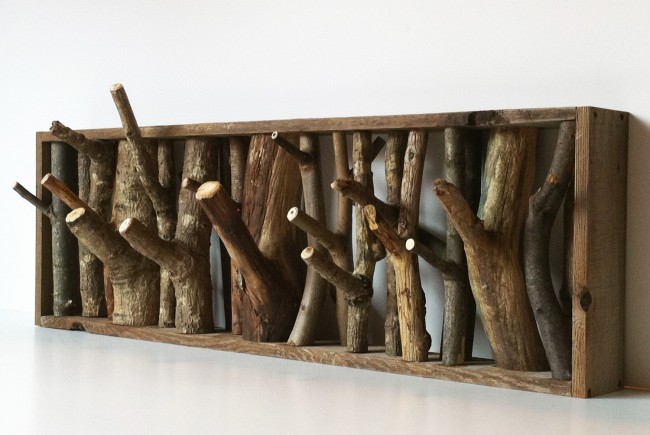 Настенная вешалка для одежды в прихожую: материалы, конструкции, дизайн