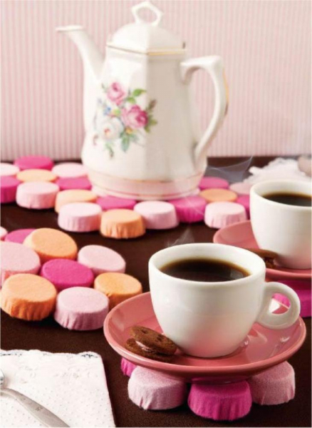 Оригинальные поделки из крышек от бутылок своими руками