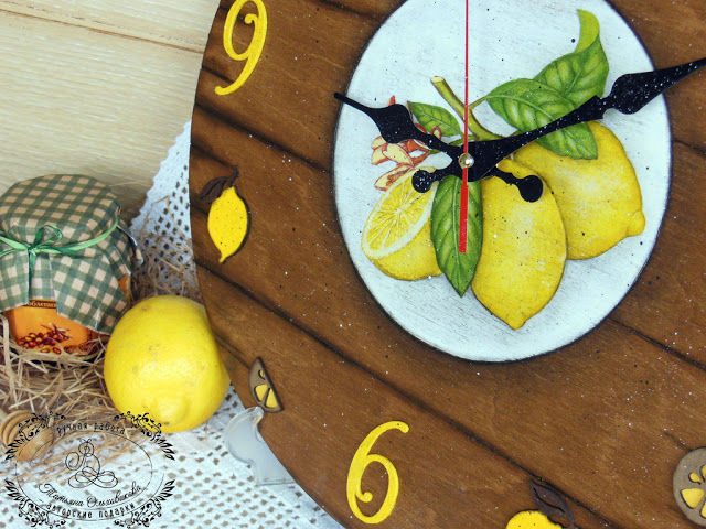 Оригинальный декор часов