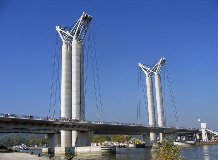 Самые необычные мосты в мире