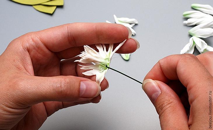 Создаем из фоамирана букет невесты