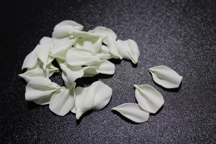 Создаем свадебный гребень с розами