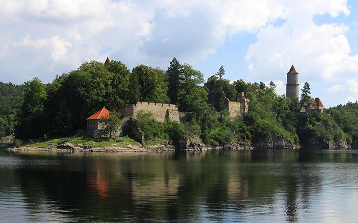 Замки Чехии возле Праги: 6 интересных мест, которые стоит увидеть